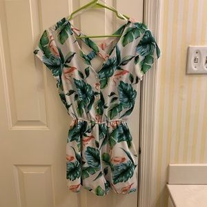 As U Wish Cap-Sleeved Floral Button-Down Romper. Size XSmall.